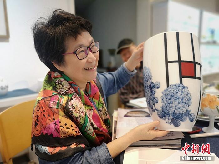 台湾艺术家与醴陵釉下五彩瓷的“半生缘”：中国彩中国心