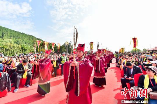 祭天仪式源于上古，是华夏民族最为庄严、最为隆重的祭祀仪式。　许洪业 摄