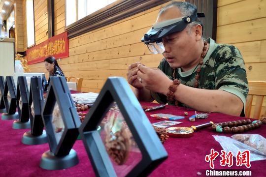 第九届海峡两岸泰山石敢当文化节启幕两岸艺术家齐聚泰山