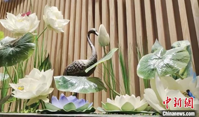点击进入下一页