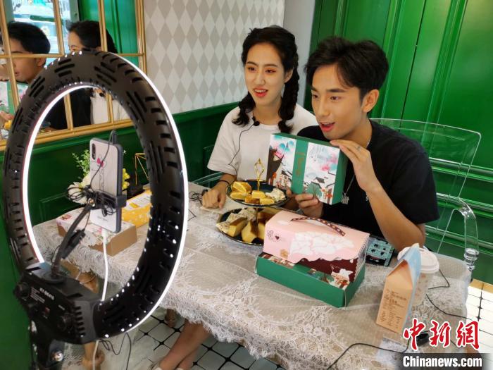点击进入下一页