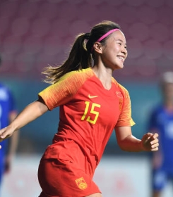 她来自广东汕头！助中国女足3-2逆转夺冠