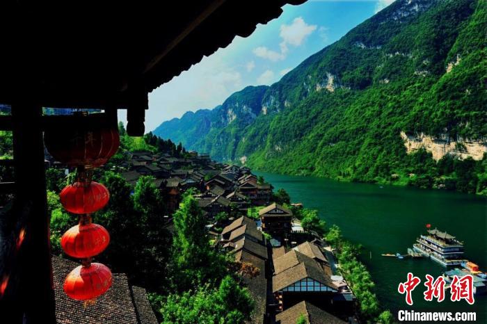 图为酉阳龚滩古镇。　邱洪斌 摄