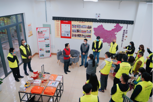 在川台湾青年参加志愿服务活动71