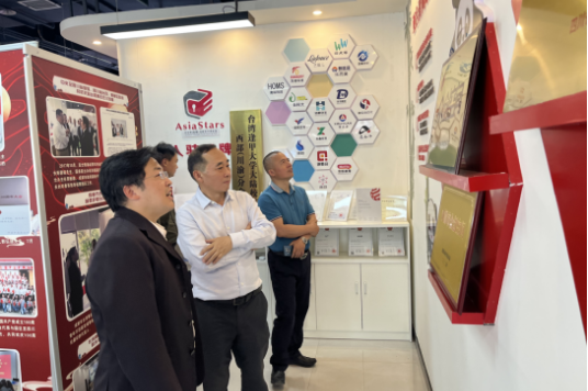 四川省台办主任罗治平调研在蓉台企和海峡两岸青年创业就业基地：树行业标杆，促提质增效，努力打造消费升级新场景