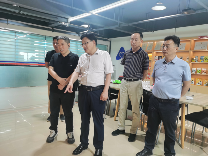 省台办一级巡视员陈世强调研黄石对台工作235