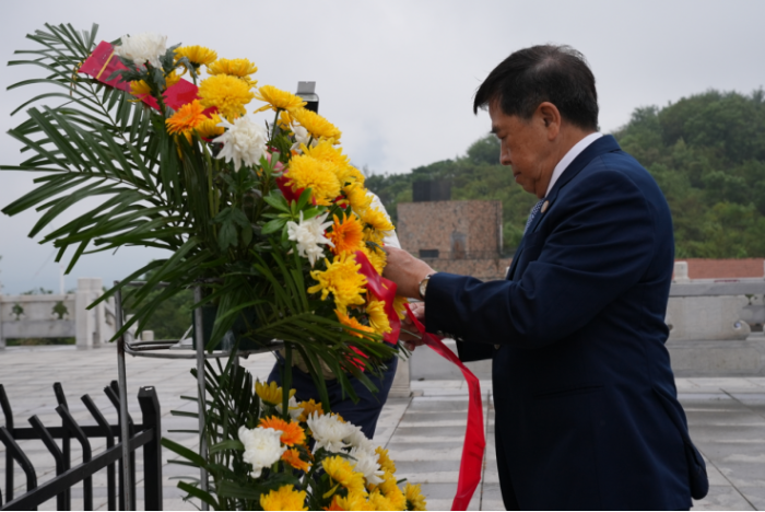 台湾中华民族抗日战争纪念协会参访团到宜城缅怀张自忠将军 (1)303