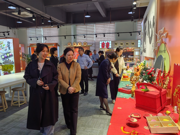 心系港澳台同胞 情暖新春佳节——佛山市委台港澳办开展新春走访调研慰问活动194