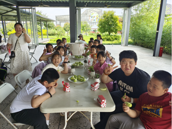 少年儿童心向党  杏福园里欢乐多474
