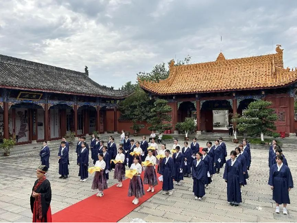 台湾学子在四川南充寻根探源33