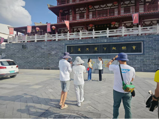 台湾“文化C游记”专题组来亳州采访236 台湾“文化C游记”专题组来亳州采访236