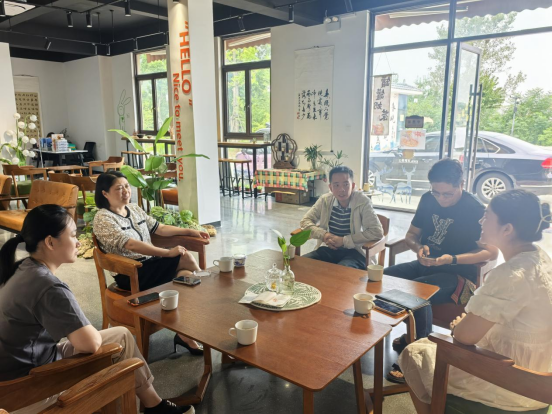 襄州区台办开展中秋节走访慰问台企台胞台属活动81 襄州区台办开展中秋节走访慰问台企台胞台属活动81