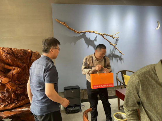 阜阳市台办开展中秋走访慰问活动77 阜阳市台办开展中秋走访慰问活动77