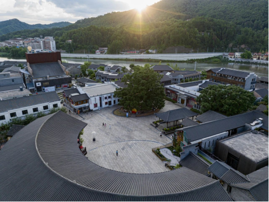 台湾建筑师杨维桢谈会昌戏剧小镇设计历程1083