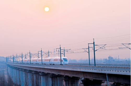 山东开行首个跨省环线高铁列车 济南到呼和浩特连云港等地更方便了125