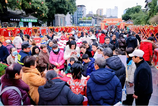 第三屆“致敬青春·逐夢天府”港澳臺青年文化嘉年華在成都舉辦1103