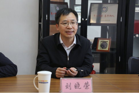 西青区委常委、统战部部长刘晓荣带队走访调研101汽车文化广场230