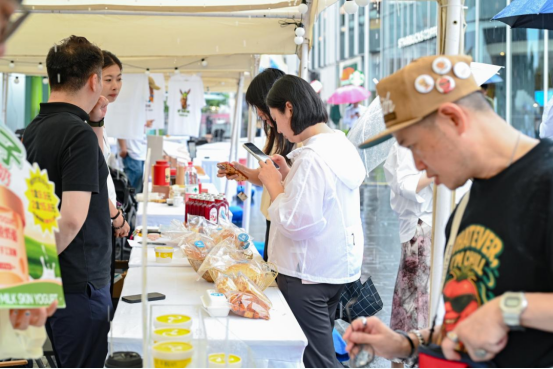 青春市集鸣锣开市535