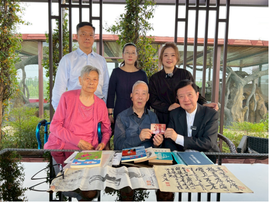 跨越海峡的眷恋：台湾新闻主播翟翾回乡寻根祭祖侧记968