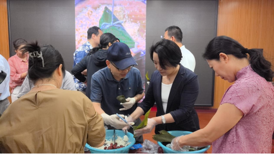 安阳市举办“两岸同‘粽’迎端午情满海峡叙亲情”云端亲情连线活动295