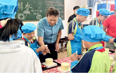 武汉台协携台商台胞与蔡甸学子共庆双节469