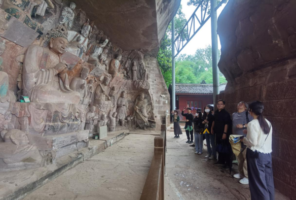 成都國際非遺節(jié)圈粉臺灣青年 ：這不僅是文化交流的盛會 更詮釋了中華文化的魅力274