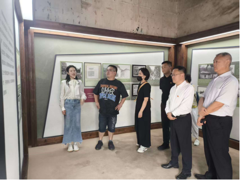 重走长征路 共叙两岸情736