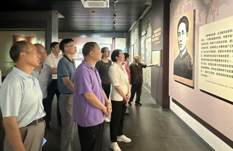 市委台办机关党支部与退休干部职工赴永新开展主题党日活动(快捷方式) (1)347