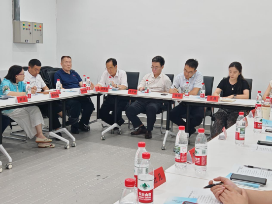 11省台办组织在黔台胞台商台企座谈会169