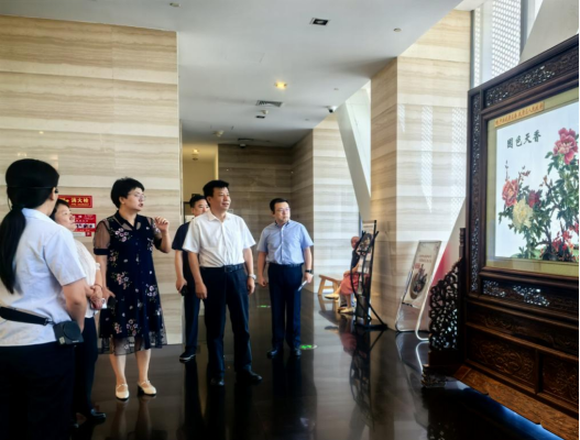 市委台办主任靳凡深入武清博物馆调研85
