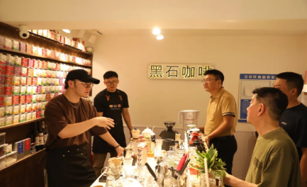 知名音乐人打卡云岩519