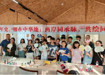 7.樱缘中华、一日花匠——台湾青少年在新都开展中华传统文件体验活动33