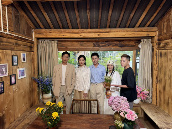 云南首部两岸花卉文旅微短剧——《山海心语 花香两岸》今日杀青234