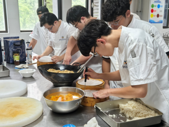“传承鲁味 共享未来”第八届海峡两岸齐鲁饮食文化培训班圆满结业(1)1051