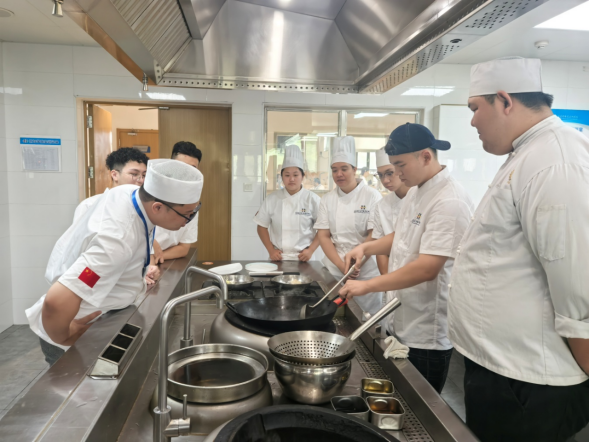 “传承鲁味 共享未来”第八届海峡两岸齐鲁饮食文化培训班圆满结业(1)1053