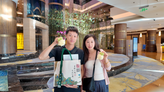 台湾小伙和东北姑娘跨越五千公里的爱情，在武汉收到满满的祝福32