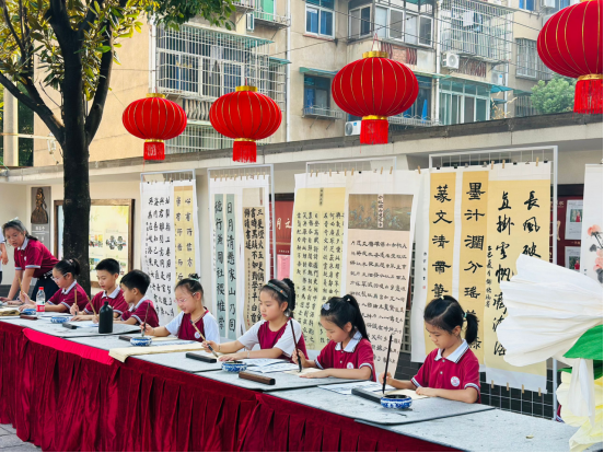雨花区王家冲小学：涉台教育开学第一课新闻稿236