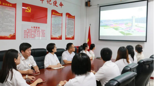 共观阅兵盛典 汲取奋进力量——市台港澳办组织全体干部集中观看阅兵仪式153 共观阅兵盛典 汲取奋进力量——市台港澳办组织全体干部集中观看阅兵仪式153