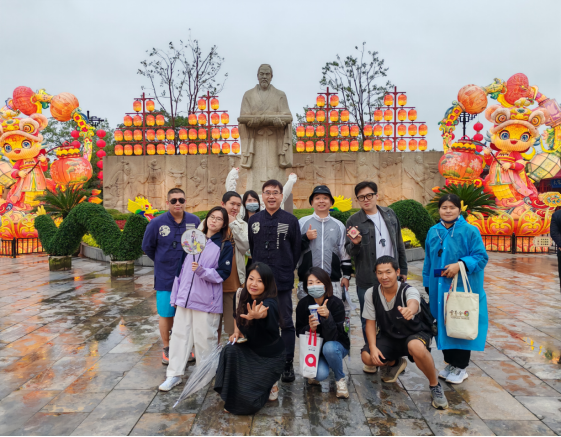 台湾青年师生参访团一行到开封参访交流79