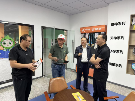 台商周坤松到鹤壁市淇县考察 (1)84