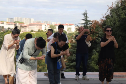 “我们的节日·中秋——厚植两岸亲情”  在筑台胞走进贵阳孔学堂知行寻根170
