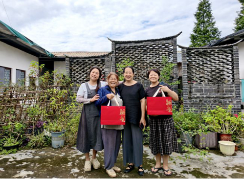 4.四川多地台胞台属共庆双节 叙桑梓深情184