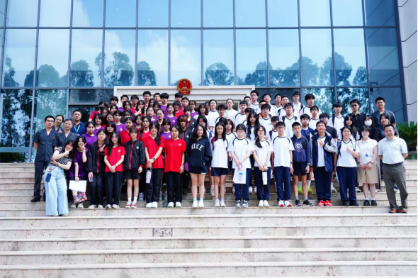 东莞台港澳办信息2025年第34期——法润同心 共筑圆梦——我市台港澳青年学生走进法院活动924