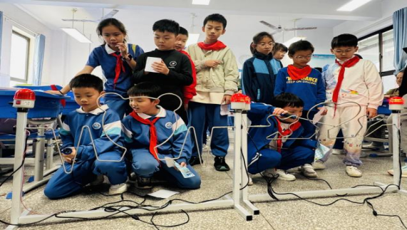 2025年仰天湖金峰小学涉台艺体节新闻529 2025年仰天湖金峰小学涉台艺体节新闻529