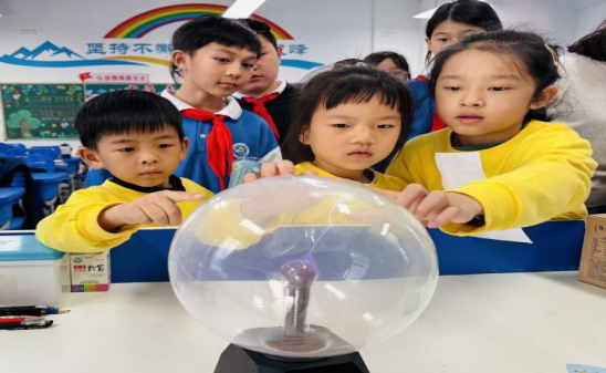 2025年仰天湖金峰小学涉台艺体节新闻531 2025年仰天湖金峰小学涉台艺体节新闻531