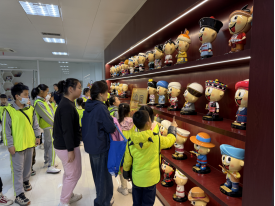 青少年宫参观台企活动新闻稿607 青少年宫参观台企活动新闻稿607