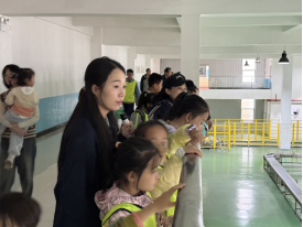 青少年宫参观台企活动新闻稿711