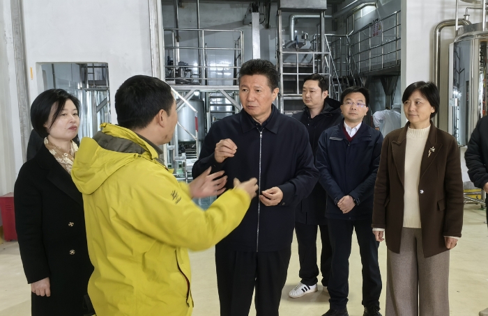 2025-12 饶绍清走访服务台企2 2025-12 饶绍清走访服务台企2