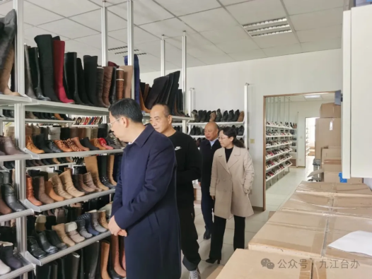 章剑飞到共青城市走访调研台资企业（12.8）334