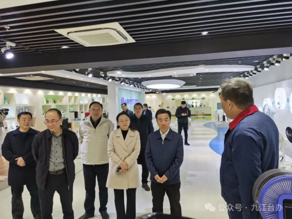 熊晋喜在九江经开区走访调研台资企业12.8124